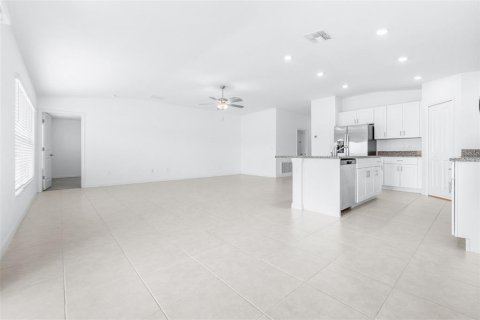 Villa ou maison à vendre à Bartow, Floride: 4 chambres, 179.86 m2 № 2199255 - photo 11