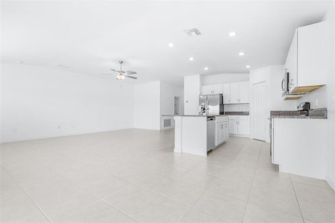Villa ou maison à vendre à Bartow, Floride: 4 chambres, 179.86 m2 № 2199255 - photo 12