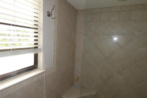 Townhouse in Sarasota, Florida 3 bedrooms, 179.58 sq.m. № 2167082 - photo 28