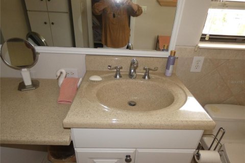 Townhouse in Sarasota, Florida 3 bedrooms, 179.58 sq.m. № 2167082 - photo 29