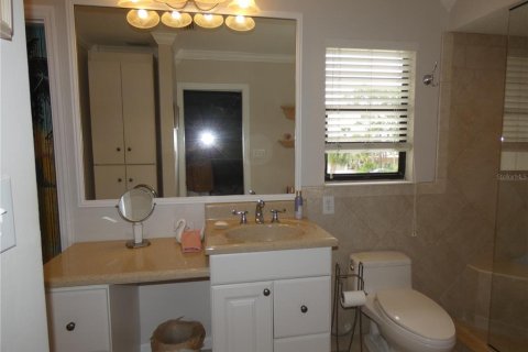 Townhouse in Sarasota, Florida 3 bedrooms, 179.58 sq.m. № 2167082 - photo 23