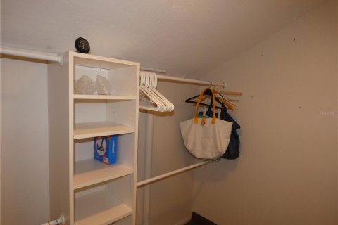 Townhouse in Sarasota, Florida 3 bedrooms, 179.58 sq.m. № 2167082 - photo 20