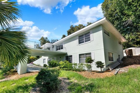 Apartment in Clermont, Florida 2 bedrooms, 74.32 sq.m. № 1916371 - photo 1