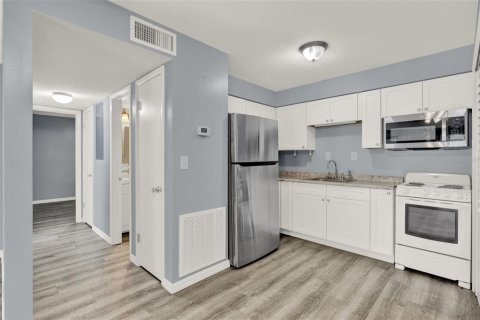 Apartment in Clermont, Florida 2 bedrooms, 74.32 sq.m. № 1916371 - photo 4