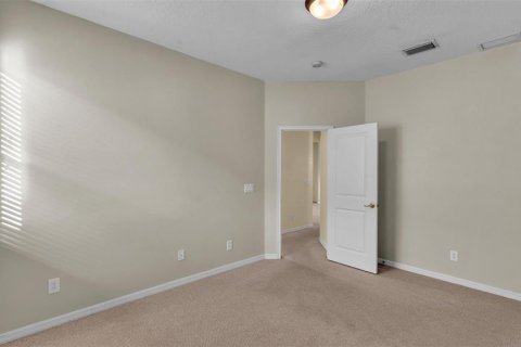 House in Haines City, Florida 5 bedrooms, 232.26 sq.m. № 1903145 - photo 27