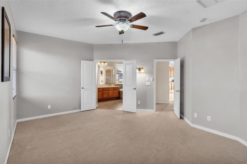 House in Haines City, Florida 5 bedrooms, 232.26 sq.m. № 1903145 - photo 19