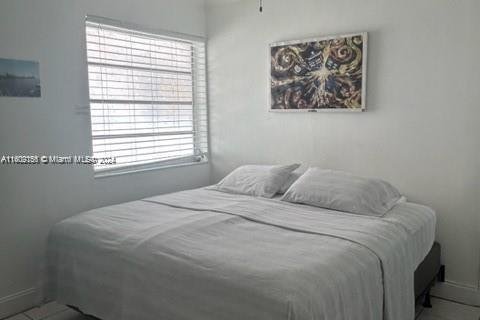 House in Miami, Florida 5 bedrooms, 159.42 sq.m. № 1964834 - photo 11