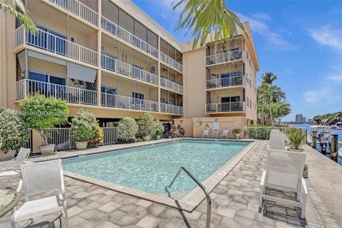 Copropriété à louer à North Miami, Floride: 1 chambre, 93.83 m2 № 2050416 - photo 10