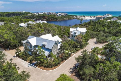 Casa en venta en Santa Rosa Beach, Florida, 4 dormitorios, 271.74 m2 № 562312 - foto 1