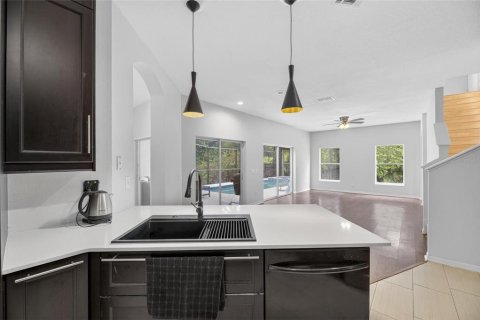 Купить виллу или дом в Тампа, Флорида 3 комнаты, 244.61м2, № 2222024 - фото 7