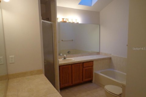 Villa ou maison à louer à Gainesville, Floride: 2 chambres, 102.47 m2 № 2390757 - photo 10
