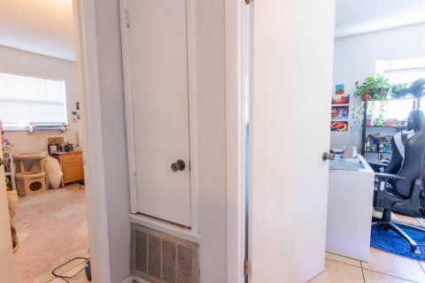 Propiedad comercial en venta en Sarasota, Florida, 4 dormitorios, 144 m2 № 1564843 - foto 20