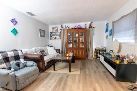 Propiedad comercial en venta en Sarasota, Florida, 4 dormitorios, 144 m2 № 1564843 - foto 4