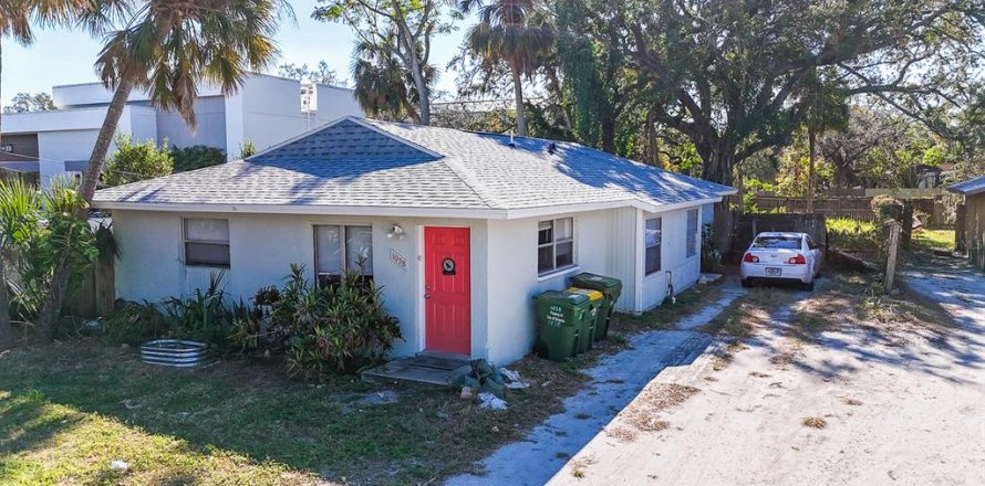 Propiedad comercial en Sarasota, Florida 4 dormitorios, 144 m2 № 1564843