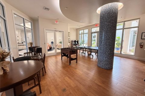 Condo in Hollywood, Florida, 1 bedroom  № 2040460 - photo 28