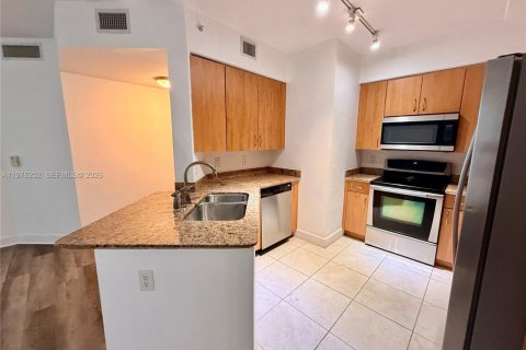 Condo in Hollywood, Florida, 1 bedroom  № 2040460 - photo 9