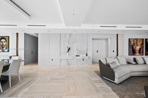 Condo in Sunny Isles Beach, Florida, 4 bedrooms  № 1891352 - photo 14