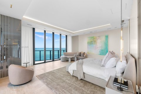 Condo in Sunny Isles Beach, Florida, 4 bedrooms  № 1891352 - photo 23