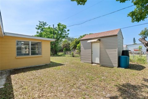 House in New Port Richey, Florida 3 bedrooms, 104.79 sq.m. № 1749553 - photo 22