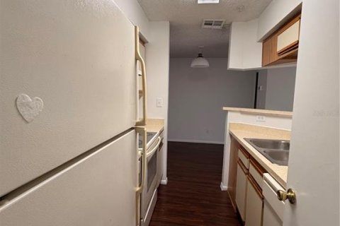 Condo in Altamonte Springs, Florida, 1 bedroom  № 2231013 - photo 14