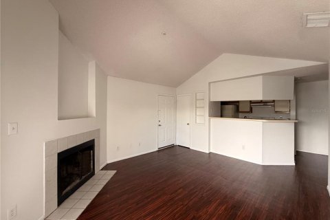 Condo in Altamonte Springs, Florida, 1 bedroom  № 2231013 - photo 8