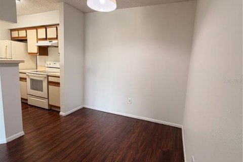 Condo in Altamonte Springs, Florida, 1 bedroom  № 2231013 - photo 9