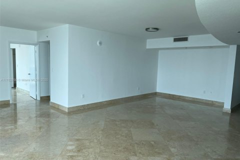Copropriété à vendre à Miami, Floride: 3 chambres, 203.36 m2 № 1573167 - photo 3