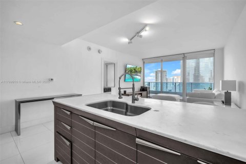 Copropriété à vendre à Miami, Floride: 1 chambre, 76.37 m2 № 2178441 - photo 6