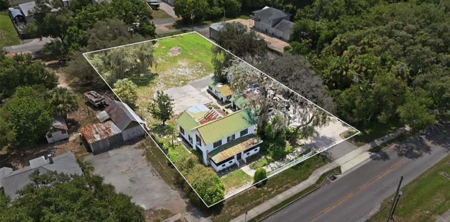 Propiedad comercial en Minneola, Florida 175.77 m2 № 2304772