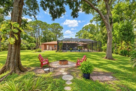 House in New Port Richey, Florida 3 bedrooms, 179.86 sq.m. № 2404946 - photo 30