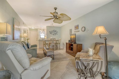 Copropriété à vendre à Sarasota, Floride: 2 chambres, 94.02 m2 № 1842312 - photo 7