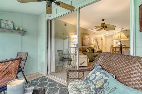 Copropriété à vendre à Sarasota, Floride: 2 chambres, 94.02 m2 № 1842312 - photo 6