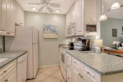 Copropriété à vendre à Sarasota, Floride: 2 chambres, 94.02 m2 № 1842312 - photo 13