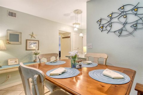 Copropriété à vendre à Sarasota, Floride: 2 chambres, 94.02 m2 № 1842312 - photo 11