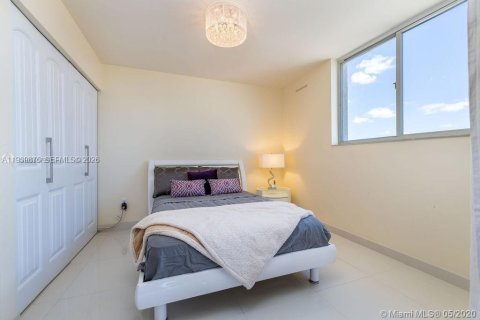 Copropriété à louer à Miami Beach, Floride: 2 chambres, 92.9 m2 № 1997866 - photo 14