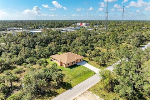 Casa en venta en Port Charlotte, Florida, 3 dormitorios, 185.8 m2 № 1449040 - foto 29
