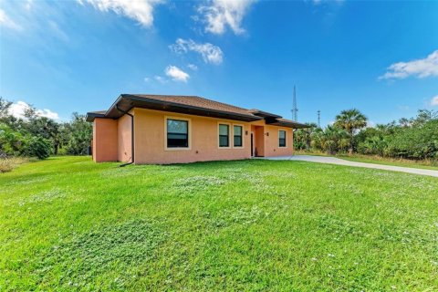 Casa en venta en Port Charlotte, Florida, 3 dormitorios, 185.8 m2 № 1449040 - foto 28