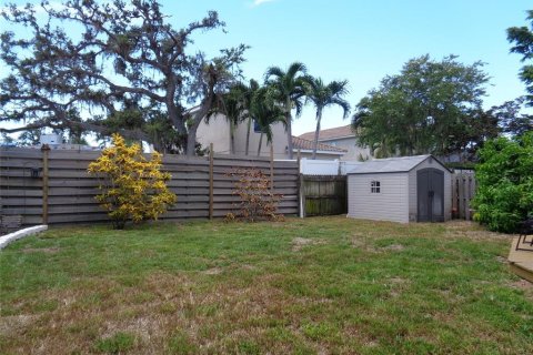 House in Sarasota, Florida 3 bedrooms, 103.31 sq.m. № 1844589 - photo 6