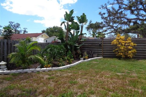 House in Sarasota, Florida 3 bedrooms, 103.31 sq.m. № 1844589 - photo 20