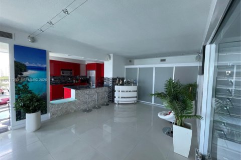 Купить кондоминиум в Майами, Флорида 3 спальни, 166.48м2, № 2190346 - фото 14