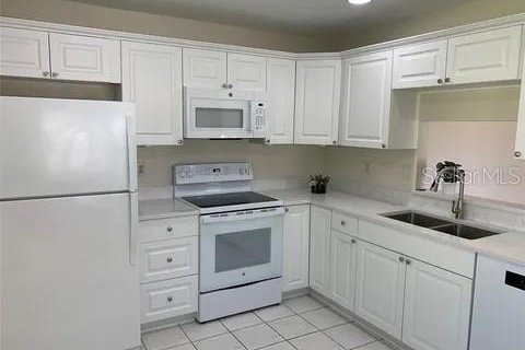 Condo in Clearwater, Florida, 2 bedrooms  № 1680053 - photo 13