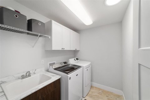 Casa en venta en Ocala, Florida, 4 dormitorios, 221.85 m2 № 1723627 - foto 27