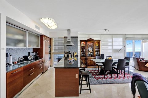Condominio en venta en Hallandale Beach, Florida, 3 dormitorios, 193.05 m2 № 1811187 - foto 11