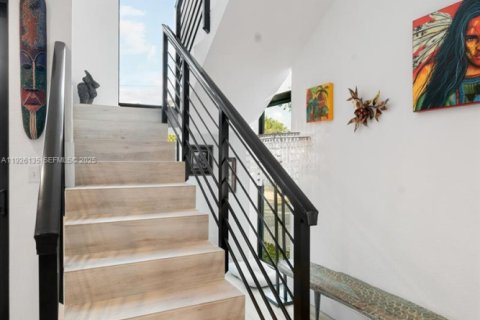 Casa en venta en Key Largo, Florida, 3 dormitorios № 1984683 - foto 9