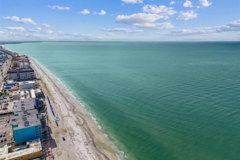 Купить земельный участок в Редингтон-Шорс, Флорида № 1913631 - фото 14