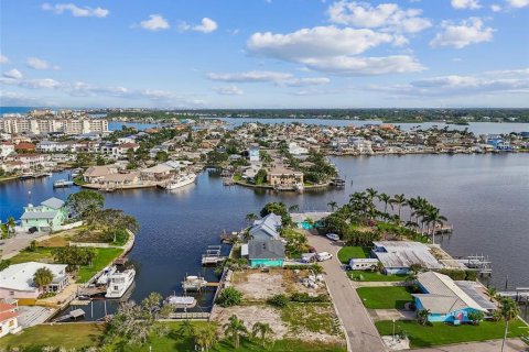 Купить земельный участок в Редингтон-Шорс, Флорида № 1913631 - фото 11