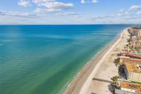 Купить земельный участок в Редингтон-Шорс, Флорида № 1913631 - фото 13