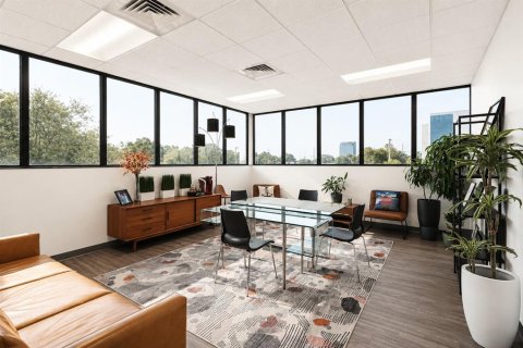 Propiedad comercial en venta en Tampa, Florida, 2023.5 m2 № 2148510 - foto 7