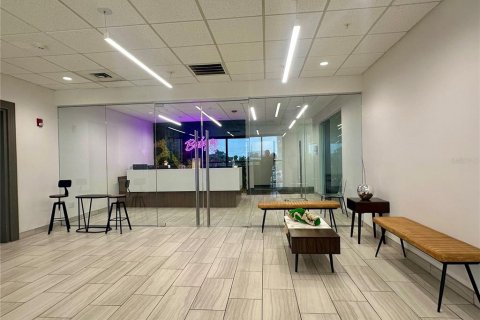Propiedad comercial en venta en Tampa, Florida, 2023.5 m2 № 2148510 - foto 5