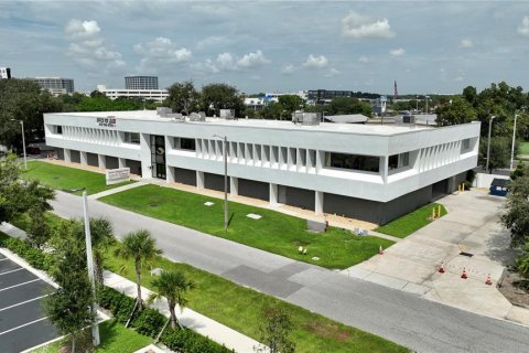 Propiedad comercial en venta en Tampa, Florida, 2023.5 m2 № 2148510 - foto 2